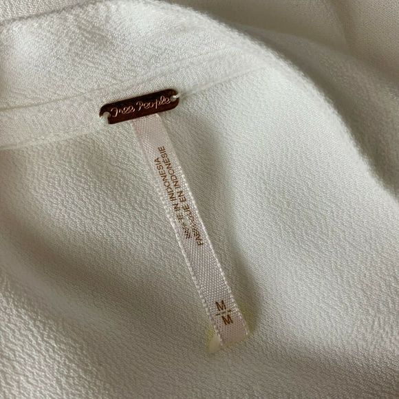 Free People Easy Girl Top Size M White Tunic - Picture 8 of 8